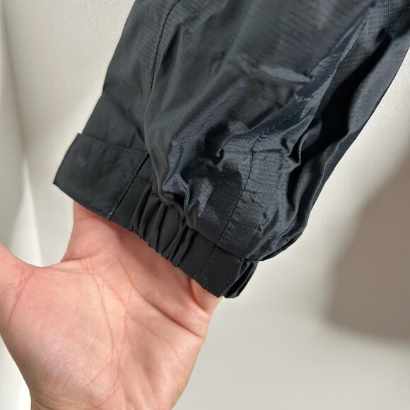 L.L.Bean Gore-Tex Jacket Mens XL Black Hooded Waterproof Rain Shell Windproof - Picture 4 of 12